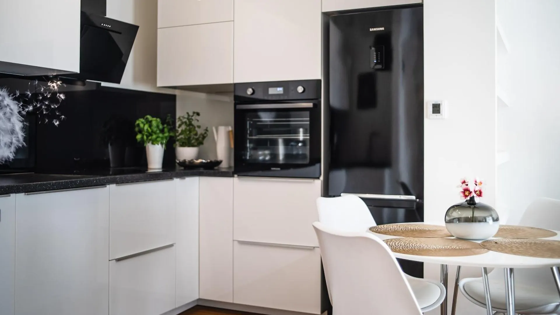 아파트 Apartamenty Homely Place Serce Poznania - Stary Rynek - Parking