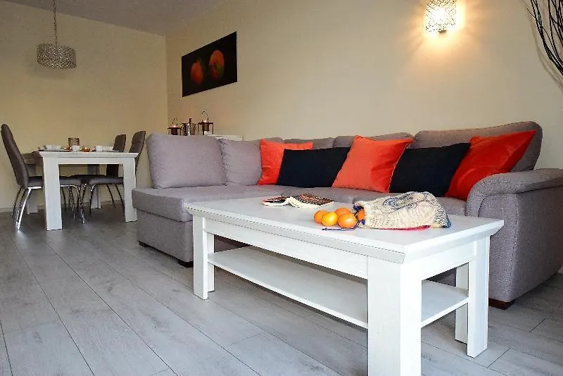 Apartamenty Homely Place Serce Poznania - Stary Rynek - Parking 0*, 포즈난