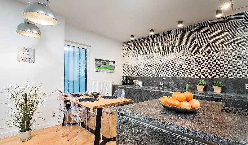 Apartamenty Homely Place Serce Poznania - Stary Rynek - Parking